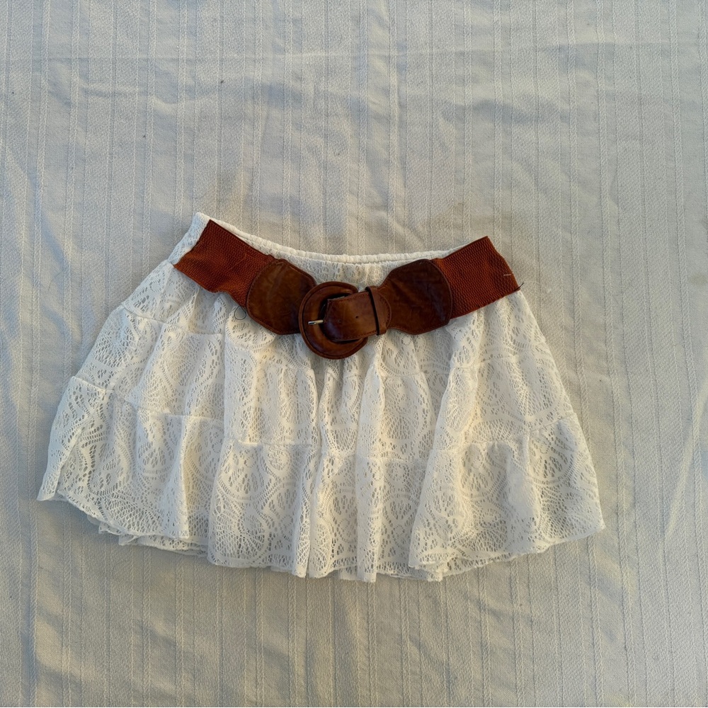 Deb White Lace Mini Skirt with Brown Belt